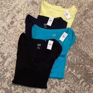 GAP Cotton T-shirts (lot of 4) NWT
